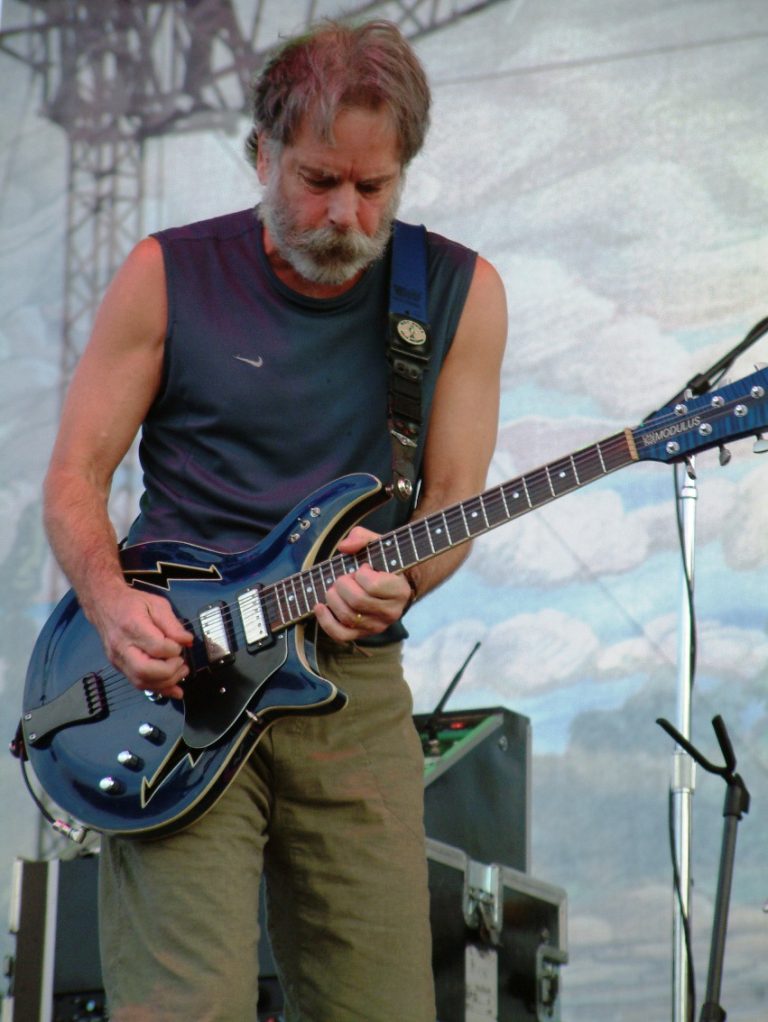 The National & Bob Weir Team Up For Charity Webcast