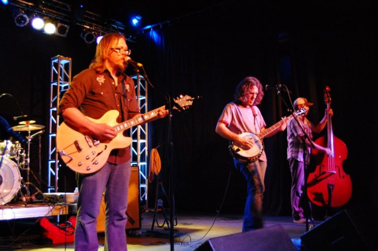 Dirtfoot | George's Majestic Lounge | Fayetteville, AR | Review