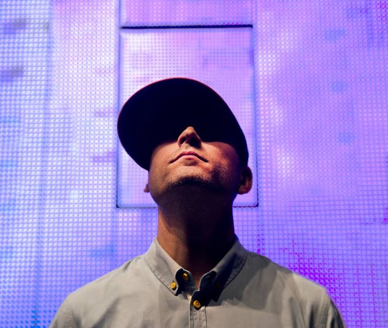 Kaskade's 'Atmosphere Tour' Hits Navy Pier on October 12th