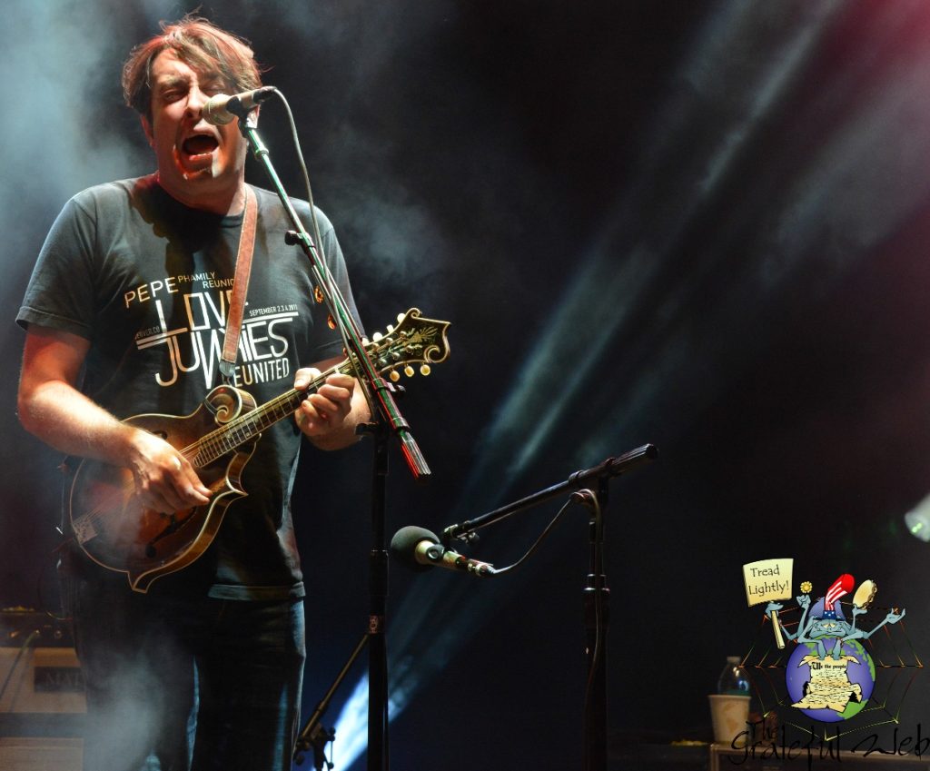 Yonder Mountain String Band w/ The Travelin' McCourys!