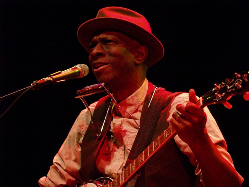 Keb' Mo' Blues Americana in Boulder | Review & Photos