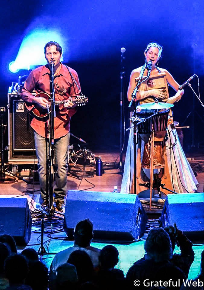 Dango Rose and Bonnie Paine | Elephant Revival