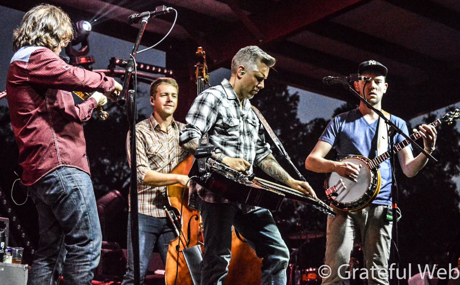 The Infamous Stringdusters | Hillberry Music Festival