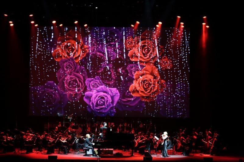 Yoshiki: To Perform at Carnegie Hall