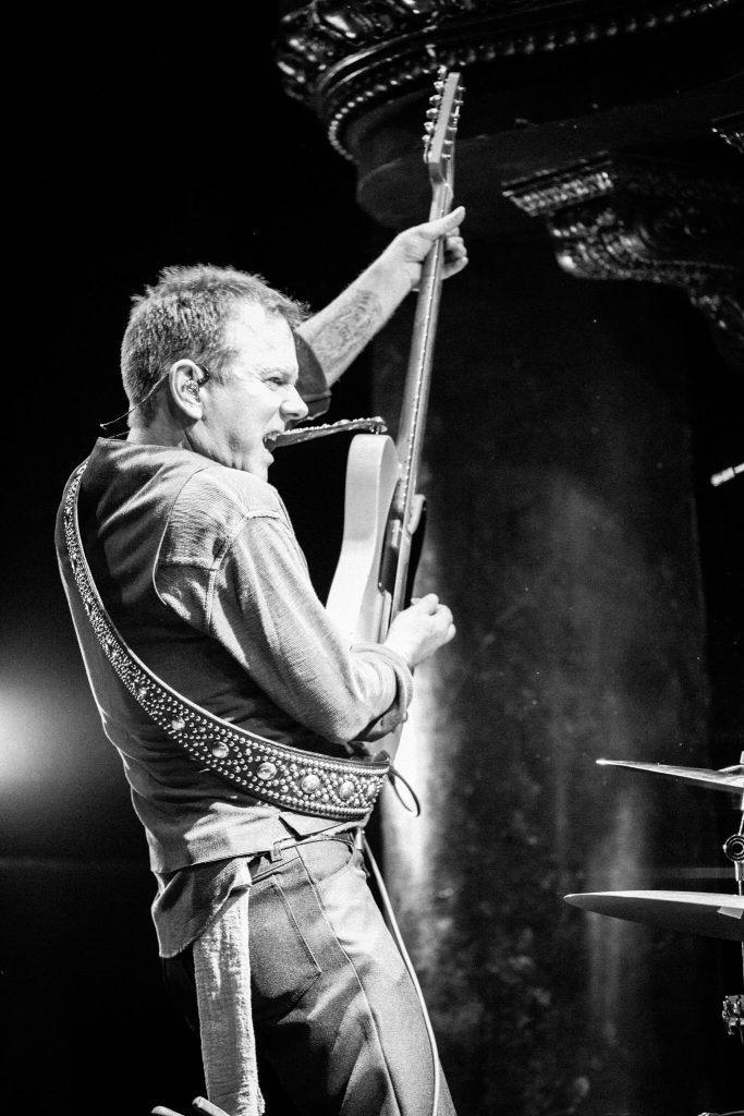 Kiefer Sutherland 2017 Spring Tour Dates