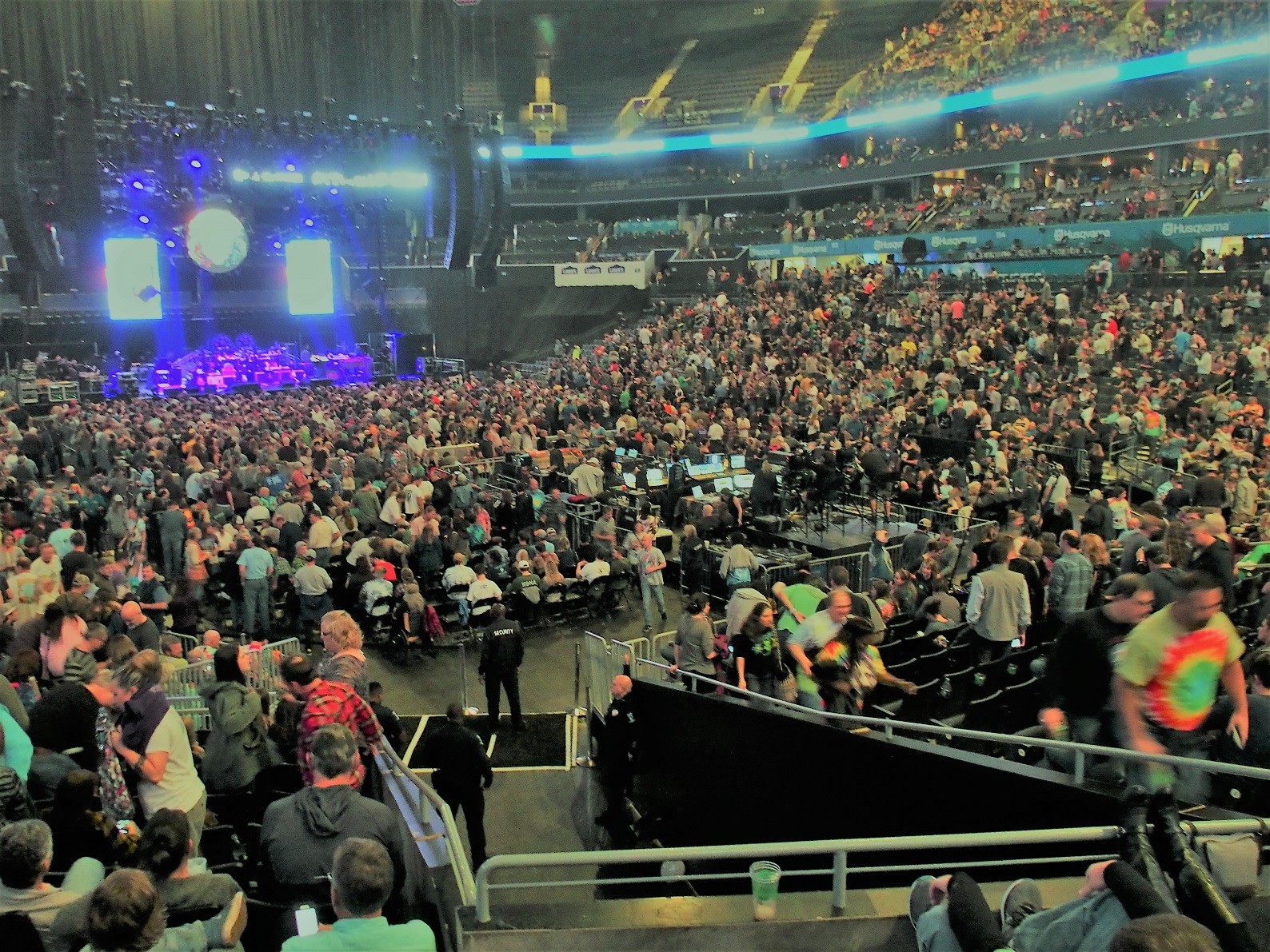 Spectrum Center | Charlotte, NC | Nov 28, 2017 | photo by Howard Horder