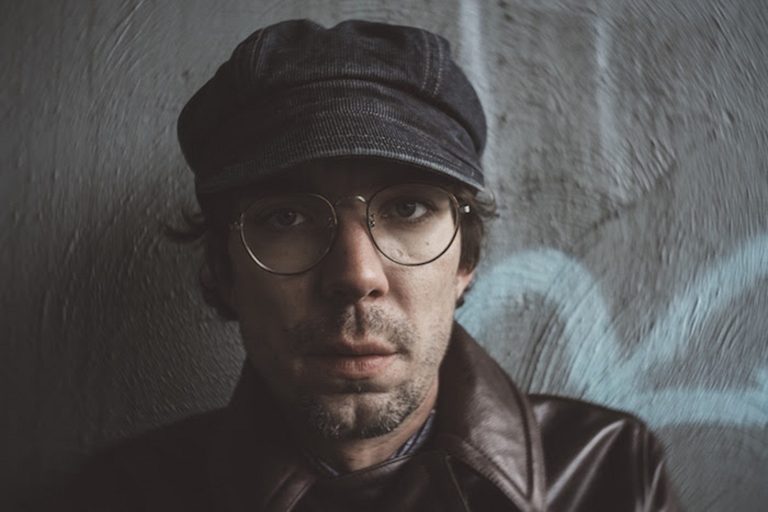 Justin Townes Earle Announces Intimate Solo Acoustic Tour