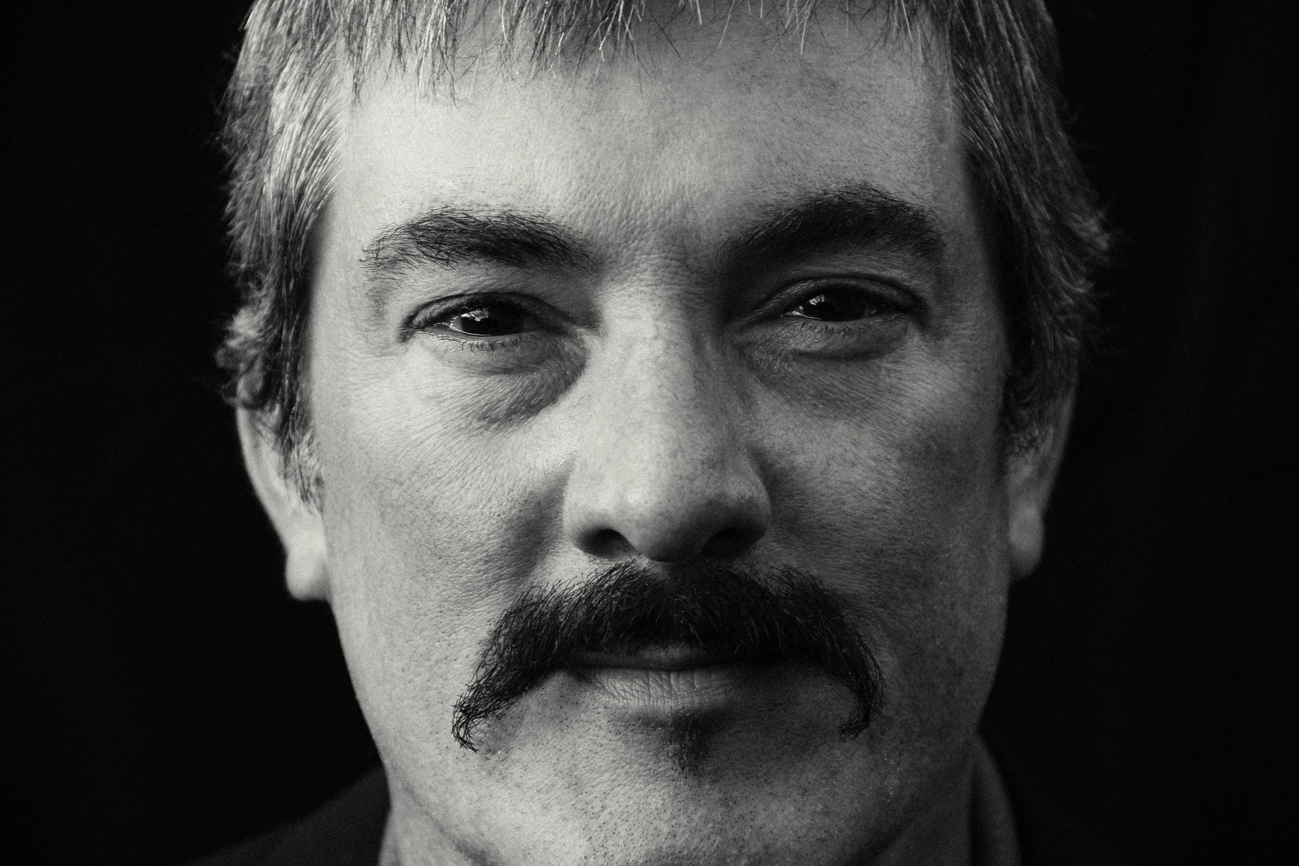 Grateful Web Interview with Larry Keel – 2019