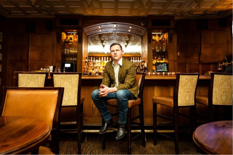 EG Vines shares singles from new LP due Oct 11