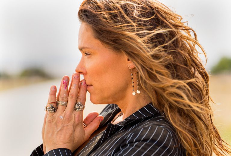 Beth Hart unites fans worldwide with heartwarming video