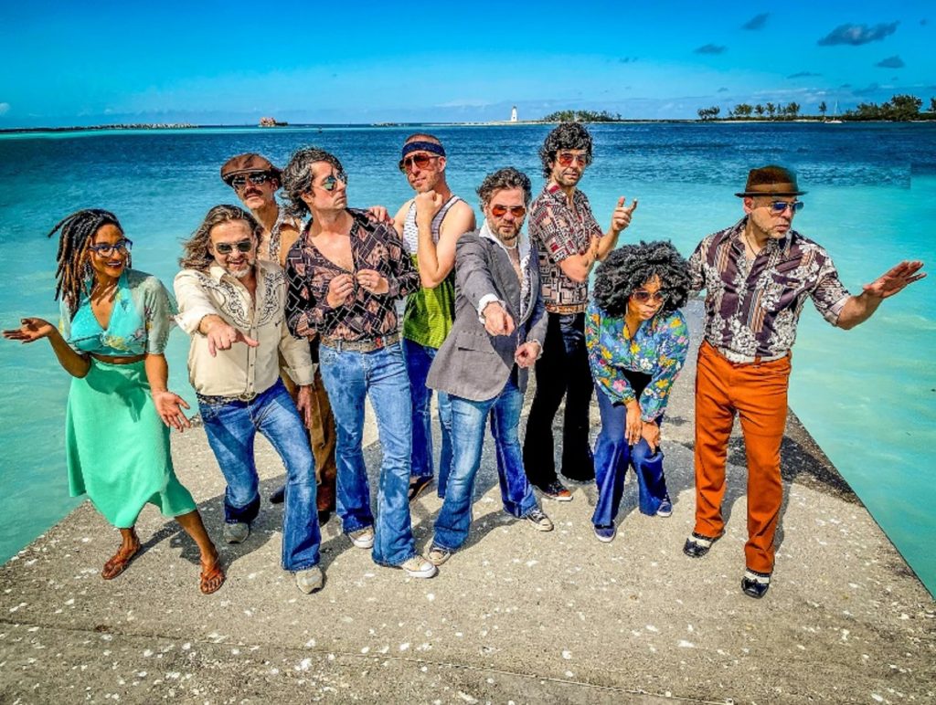 Yarmouth Drive-in on Cape Cod Announces Yacht Rock Revue Live