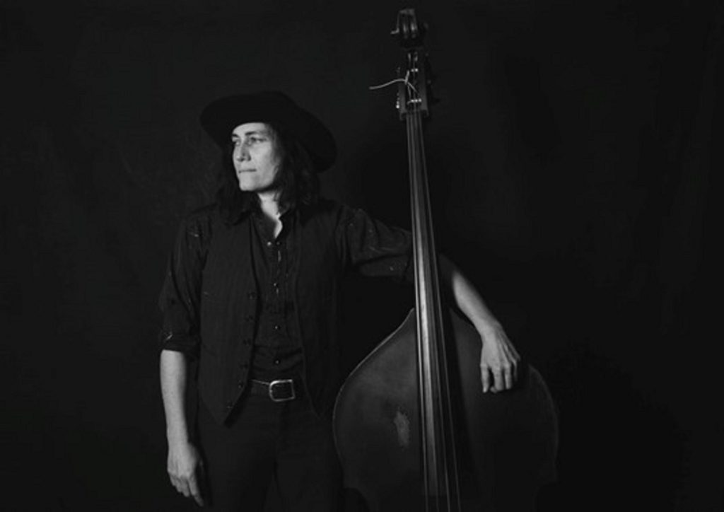 MELISSA CARPER RELEASES SINGLE “MAKIN’ MEMORIES”