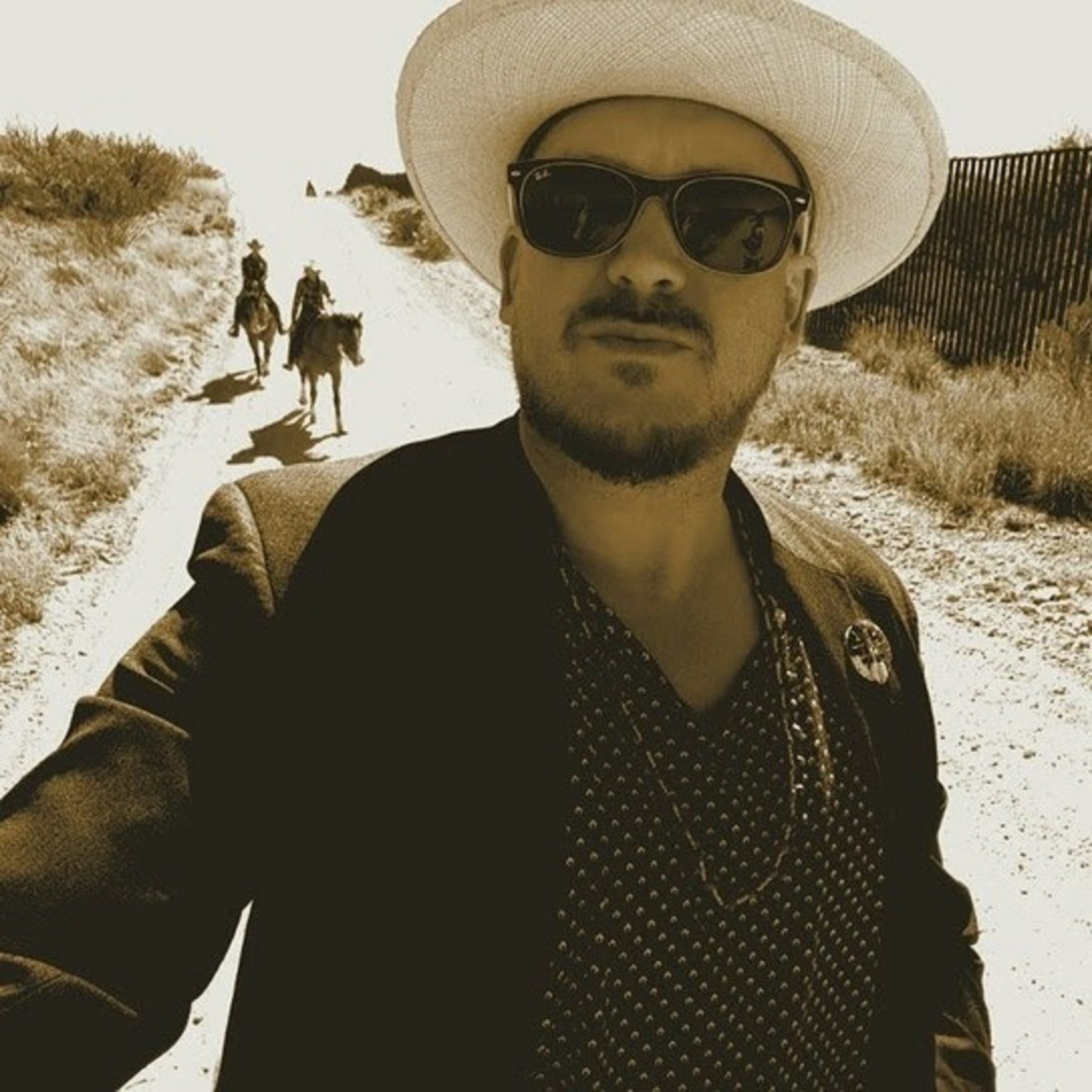 David Huckfelt Reinvents Classic Cowboy Ballad “Bury Me Not”