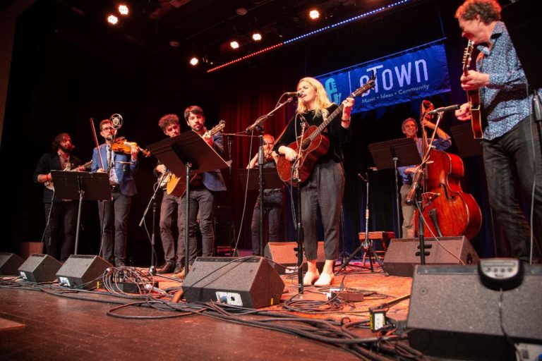 eTown To Be Inducted Into Colorado Music Hall Of Fame On The Show’s 30th Anniversary