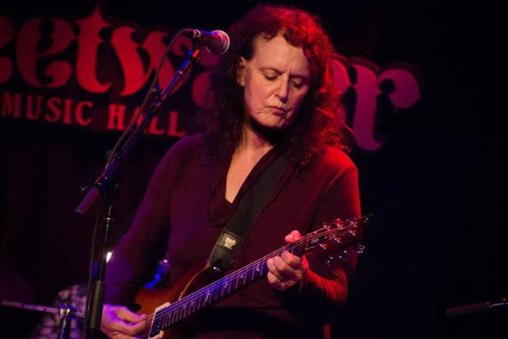 The Sound Field with Deborah Grabien released 'This Moment Of The Storm'