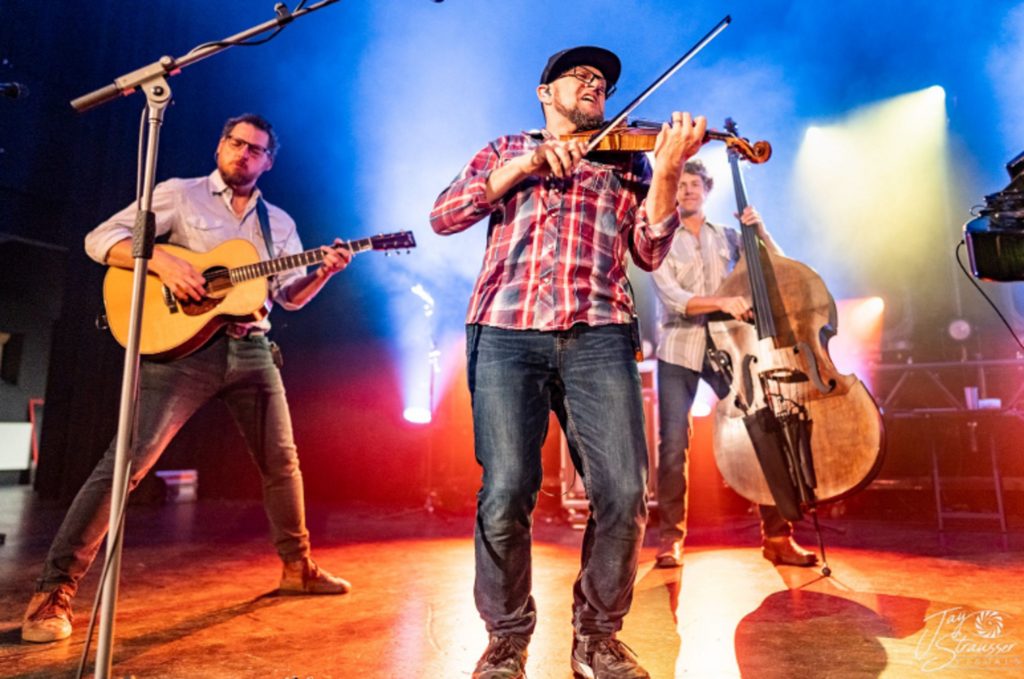 A Trio of New Singles From the Infamous Stringdusters' Solo Projects