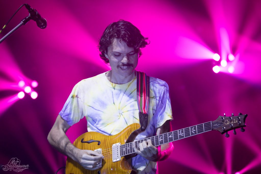 Goose | Terminal 5 | 10/08/2021