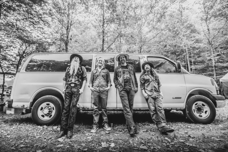 GW Song Premiere: Chicago Farmer and the Fieldnotes Featuring Althea Grace "When He Gets That Way"