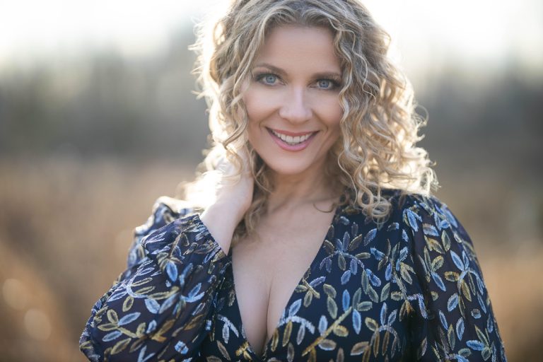 Merlefest Songwriting Winner Sarah Jane Nelson to Release Shelby Park April 29th