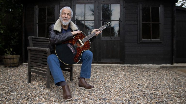 Yusuf / Cat Stevens: Legendary Troubadour Partners With Gibson Acoustic For Gibson Cat Stevens J-180 Collector's Edition