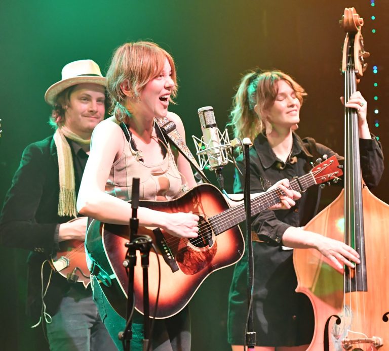 Molly Tuttle nominated for five awards at 2022 International Bluegrass Music Association Awards including Entertainer of the Year