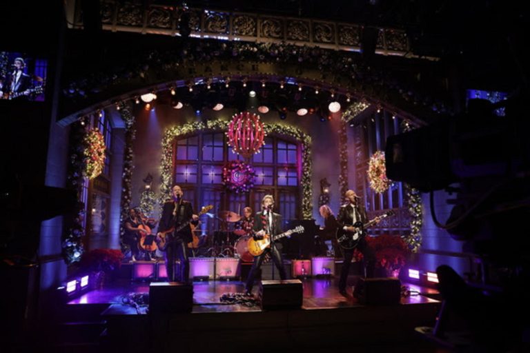 Brandi Carlile returns to “Saturday Night Live,” performs “The Story” and “You and Me on the Rock” ft. Lucius