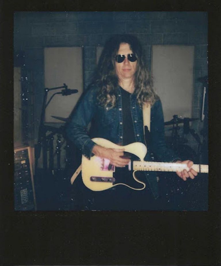 DAVID HAERLE ANNOUNCES NEW FULL-LENGTH ALBUM EL CAMINO SIERRA