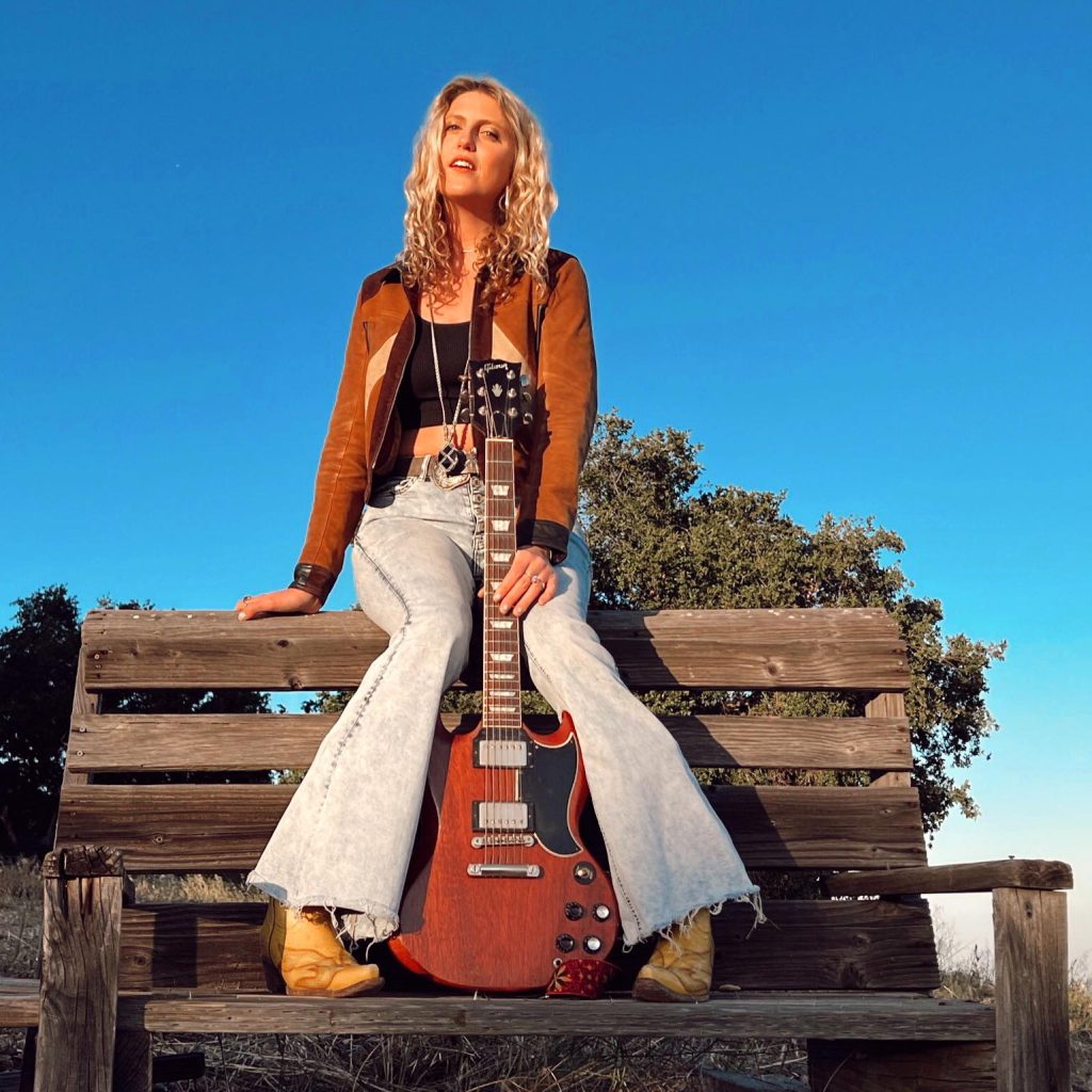 Cosmic Blues Americana artist, Katie Skene, just released her sophomore EP “Toward the Tide”