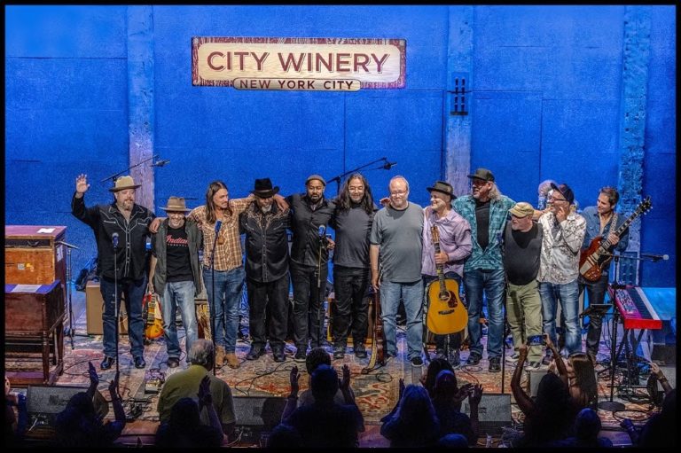 Allman Bros' 'Brothers and Sisters' celebrated at star-studded NYC Gala