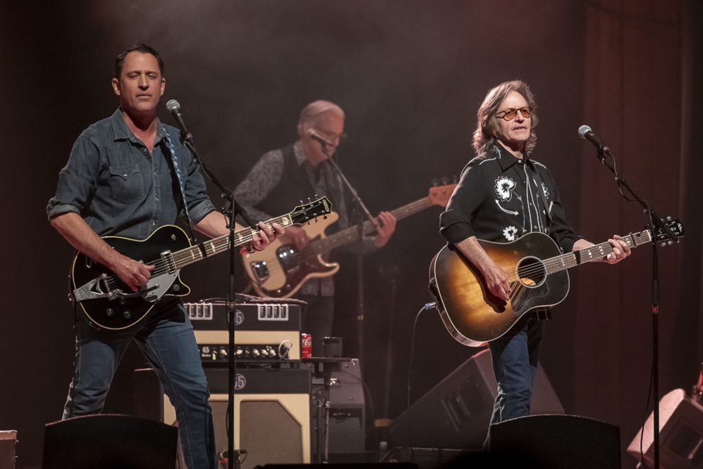 Musical Magic in Kentucky: Reviewing an Enchanting Evening with The Nitty Gritty Dirt Band and Britt Taylor