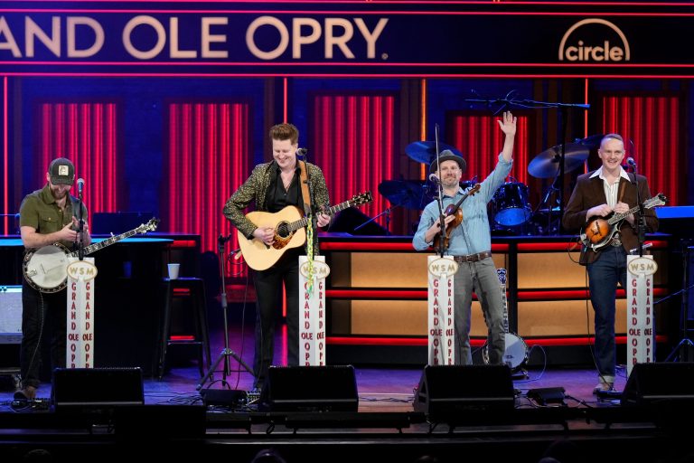 IRISH BLUEGRASS BAND JIGJAM RETURNS TO GRAND OLE OPRY STAGE