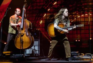 Billy Strings' Bluegrass Brilliance Lights Up the Windy City