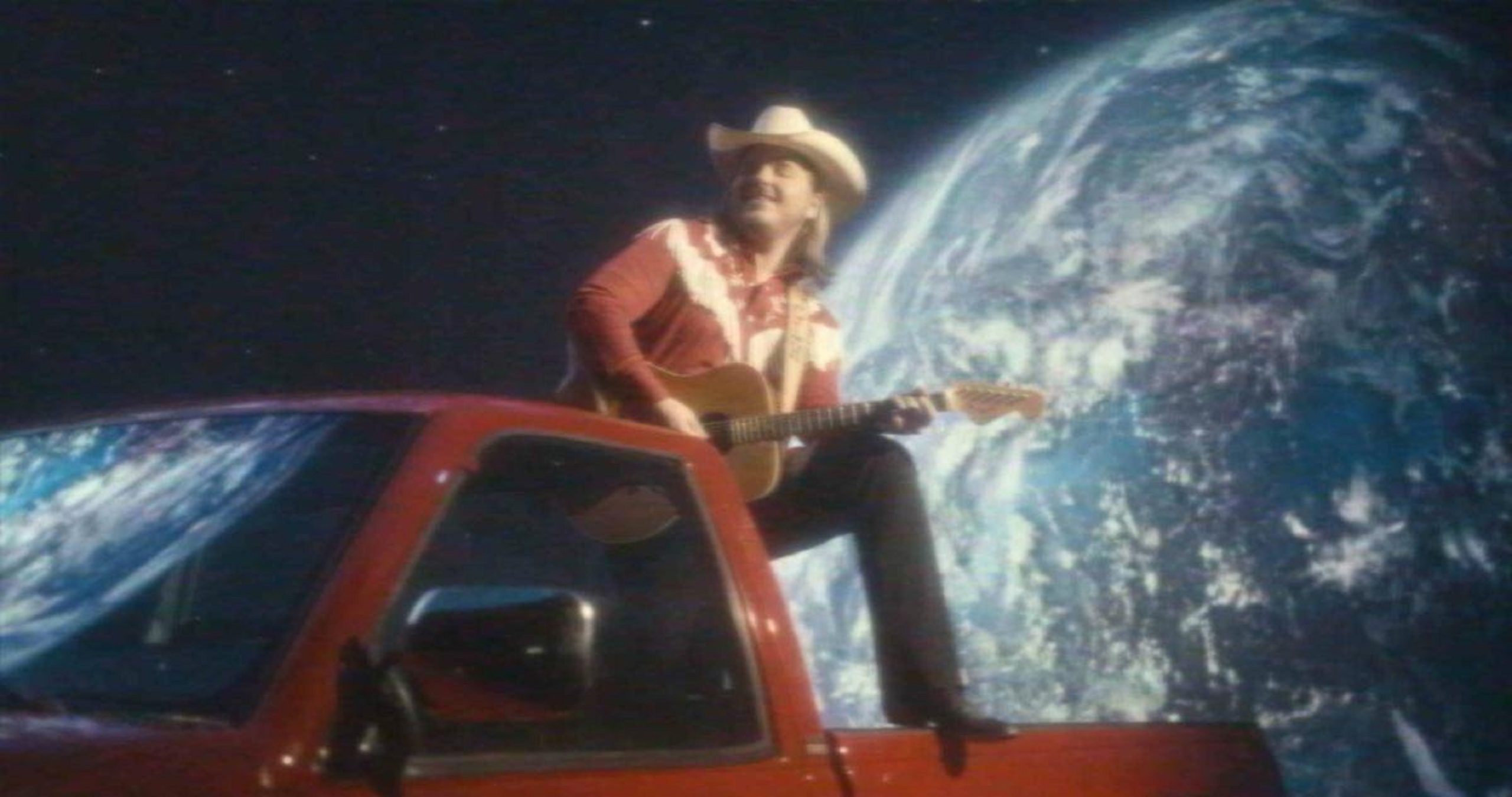 CALEB LEE HUTCHINSON SHARES OFFICIAL MUSIC VIDEO FOR SINGLE “SILVERADO”