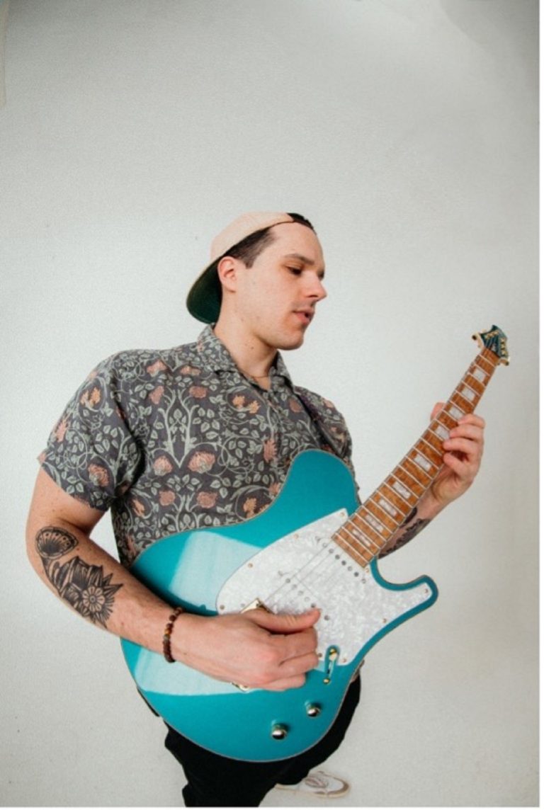 ITALIAN GUITAR SENSATION GIACOMO TURRA RELEASES HIS NEW SINGLE