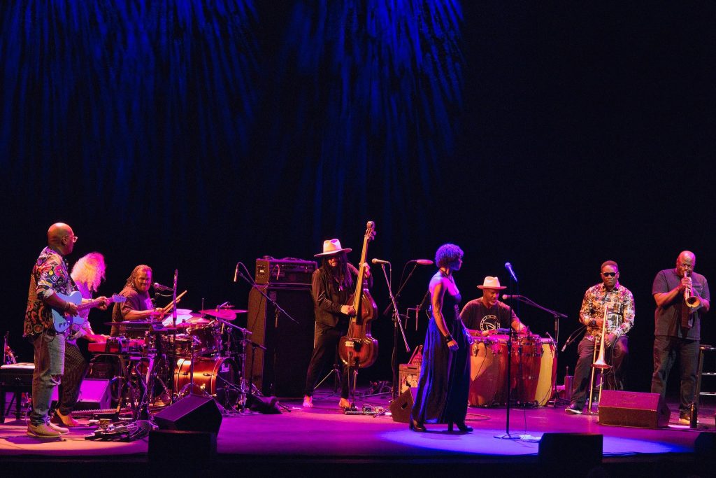 Barefoot and Funky: Don Was's Pan-Detroit Ensemble Rocks the Lobero