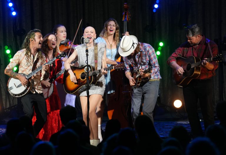 Molly Tuttle & Golden Highway to Perform at The Fillmore December 7, 2024 to benefit Rex Foundation