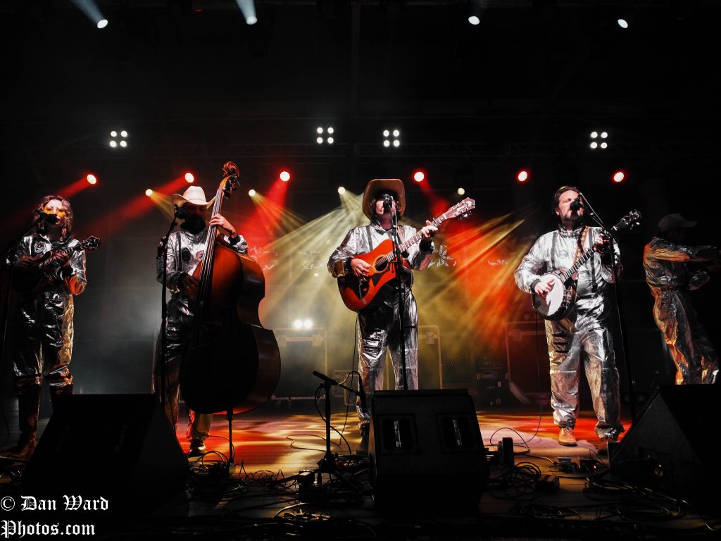 Pickin' in Paradise: A Journey to Bluegrass Island