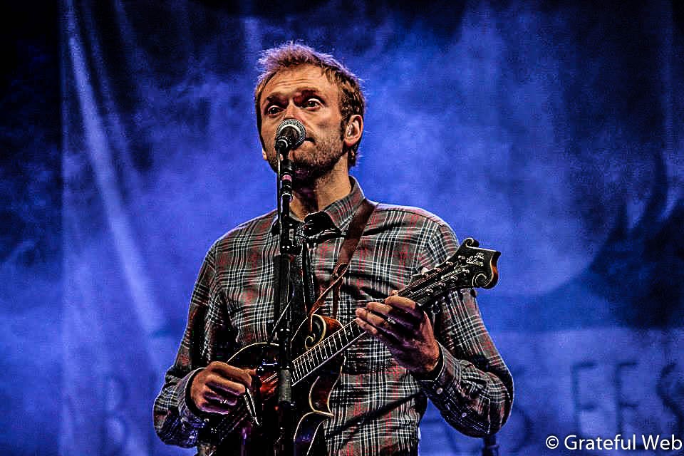Chris Thile will join Bela Fleck at Grey Fox