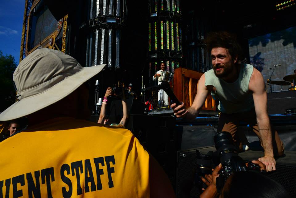 Edward Sharpe lets the crowd sing at EFF