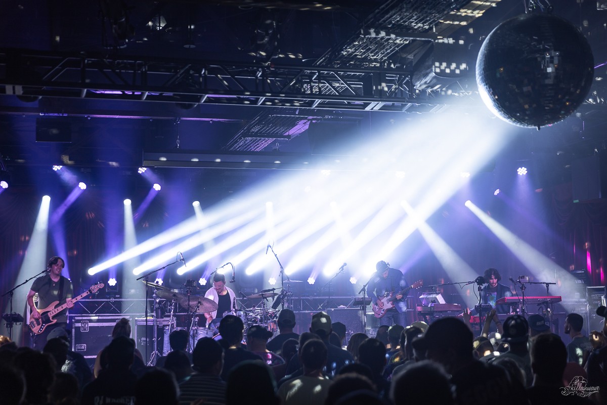 Lights by Mike Jaws | Eggy