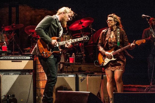 Derek Trucks with Susan Tedeschi | photo by Larry Hulst, All Right Reserved