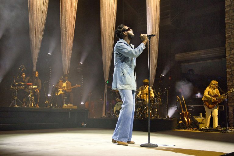 Leon Bridges Conquers Chilly Winds with Soulful Brilliance at Vina Robles Amphitheatre