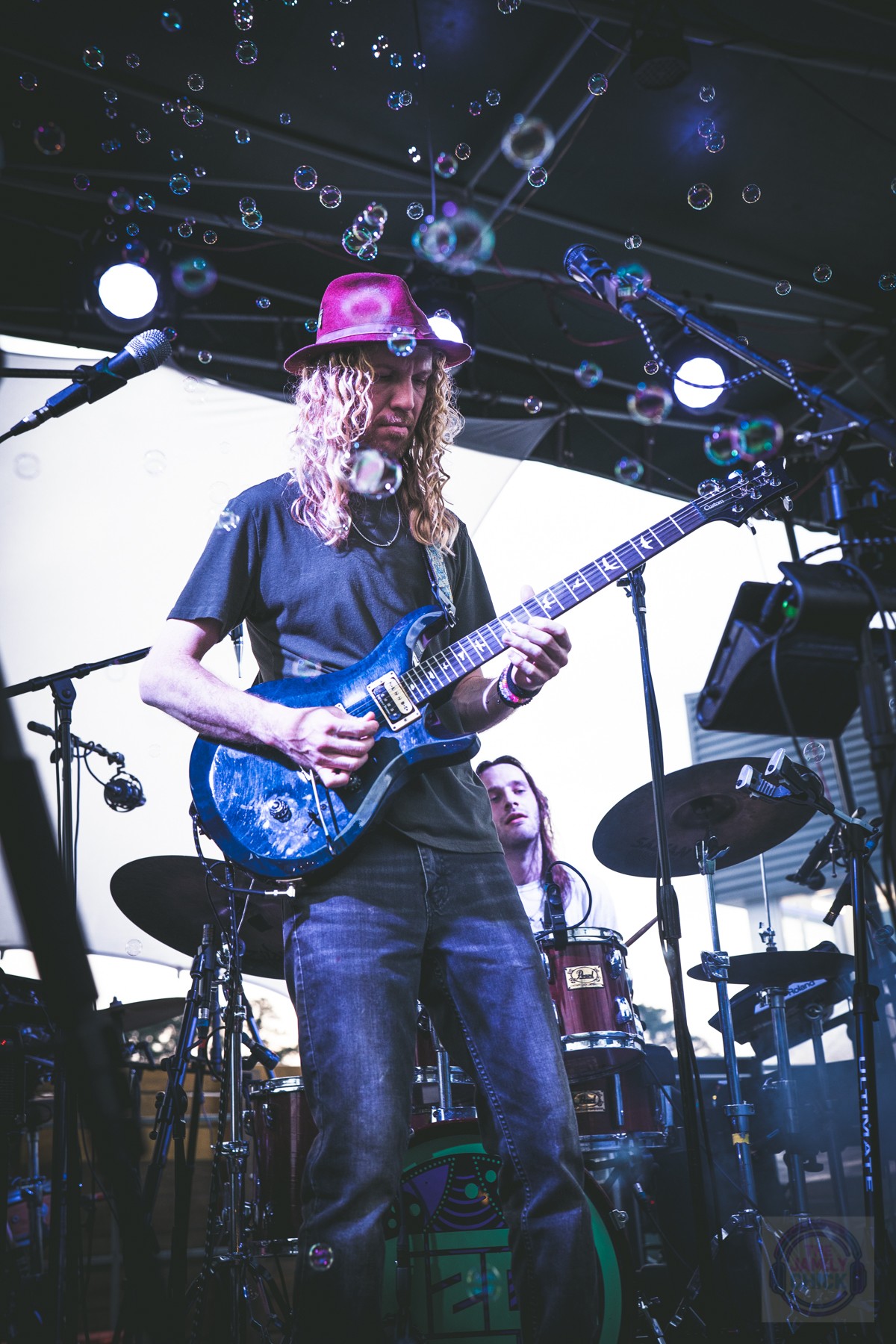 Guitarist Andrew Pickel | Dizgo