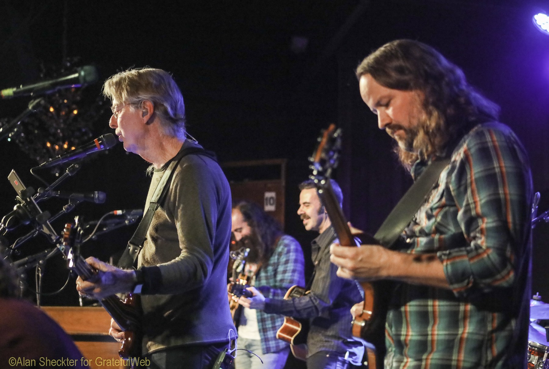 Phil on vocals with Stu Allen on lead guitar | San Rafael, CA