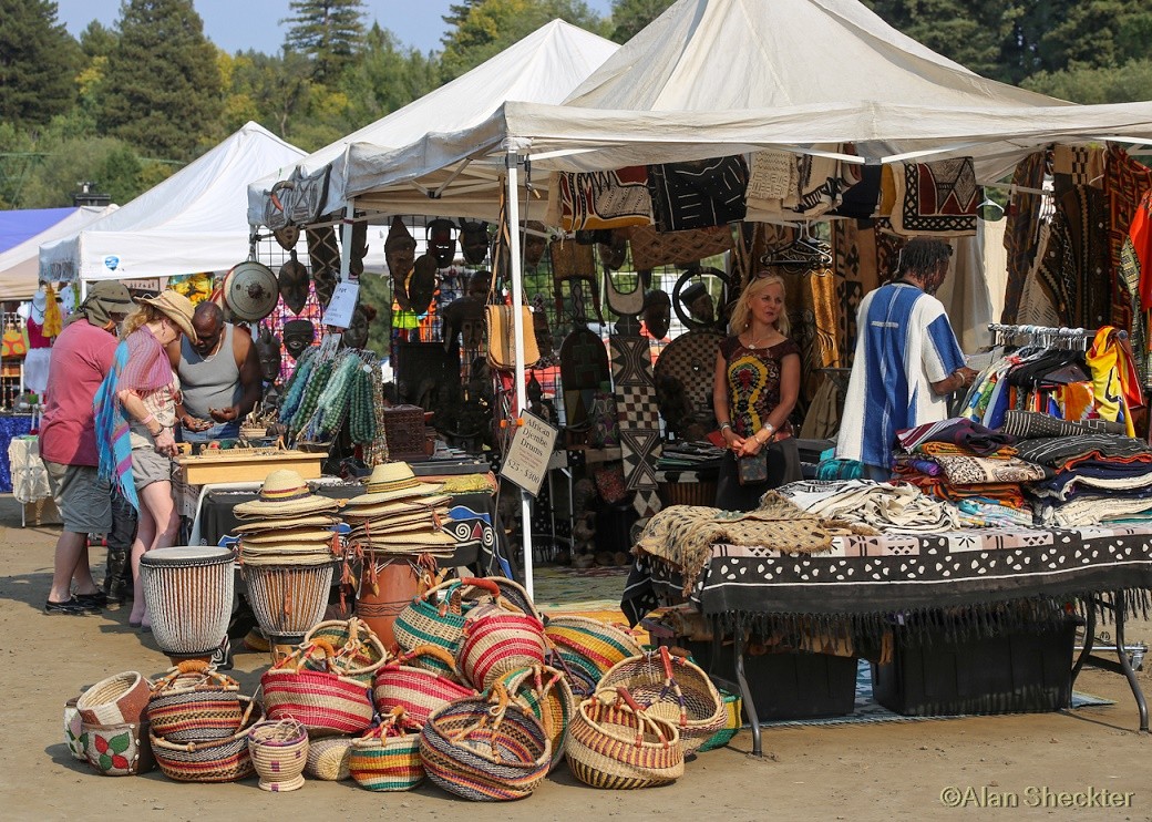 Artisan crafts, good food, tasty beverages, beautiful scenery and great music on the Russian River!