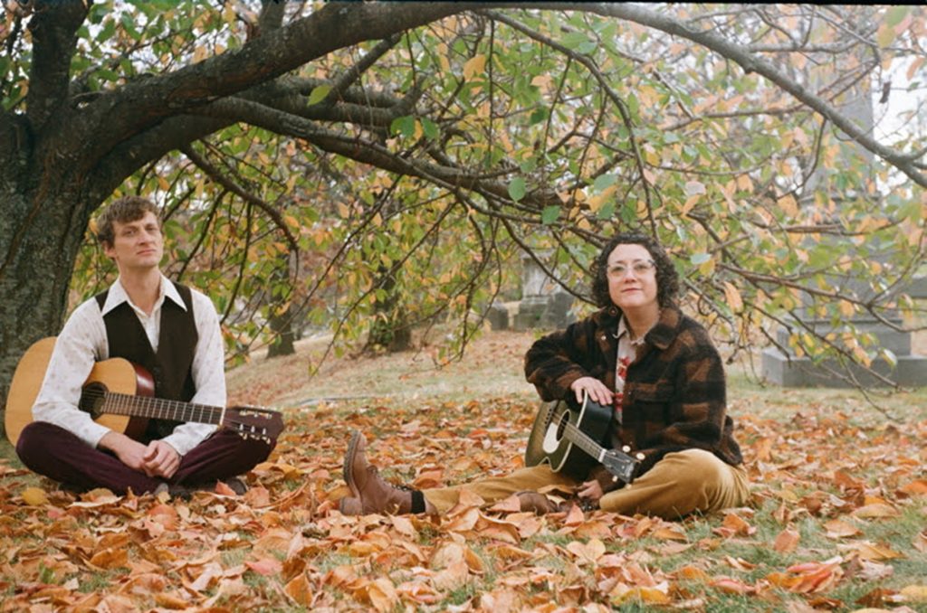Tamar Korn & Kyle Morgan Announce Darkening Green — A Spellbinding Set of Acoustic Duets Arriving August 15 on Jalopy Records