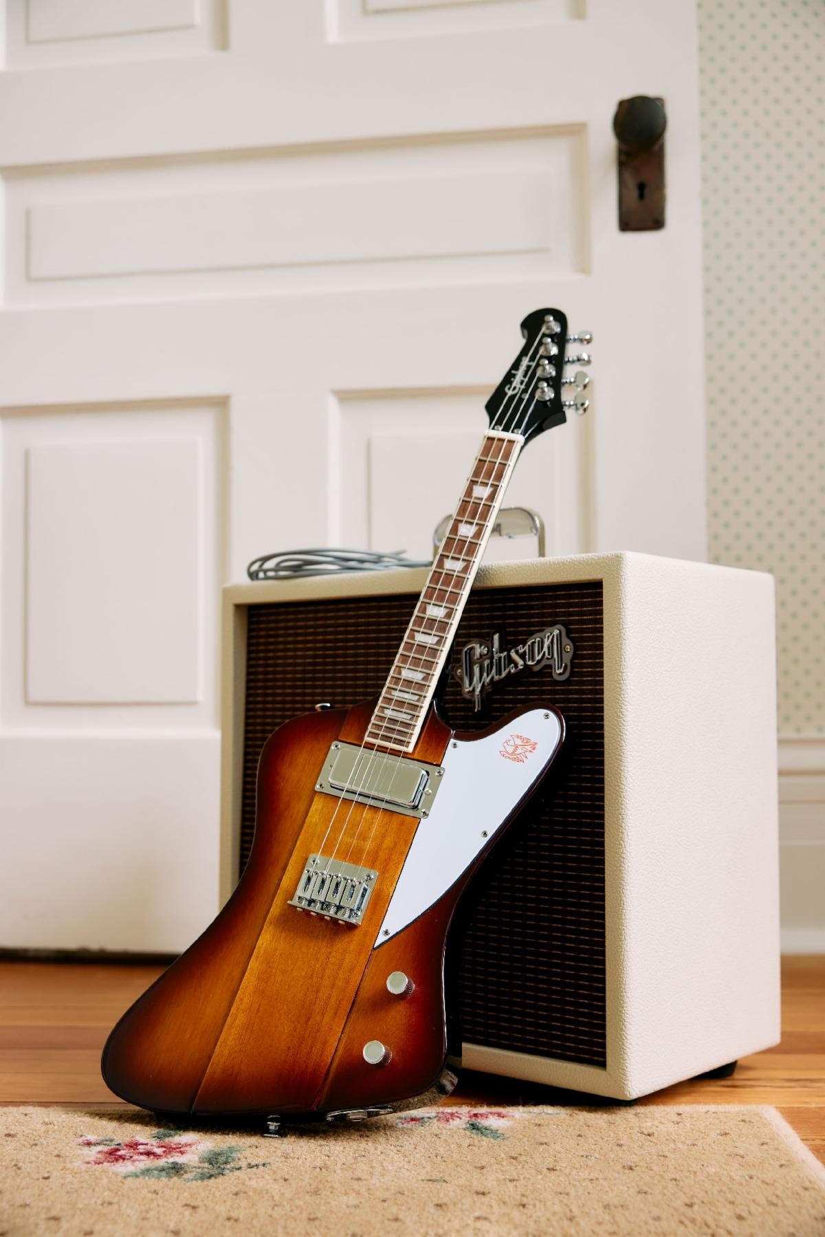 The Epiphone Mandobird in Vintage Sunburst finish.