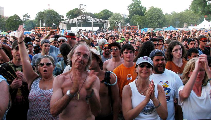 Gathering of the Vibes | Bridgeport, CT | photos by Laura McDaniel