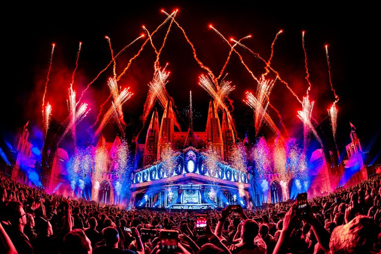 Fiesta Pure: 200,000 Celebrate “Viva España” at AIRBEAT ONE 2025