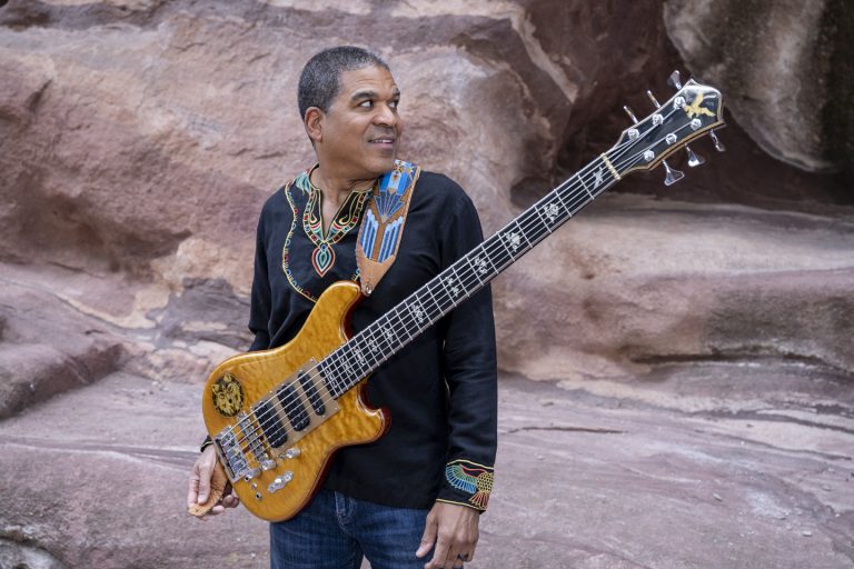 Dire Wolf Howls at Red Rocks